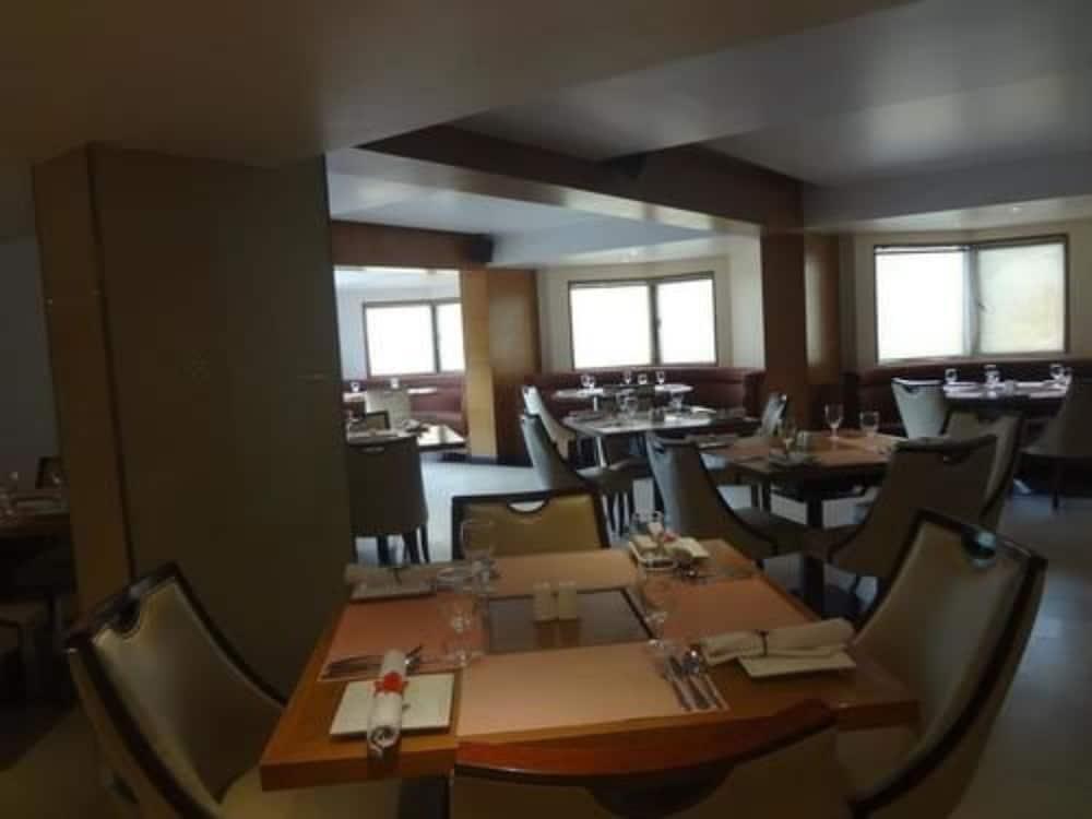 Ramee Guestline Hotel Juhu Bombay Esterno foto