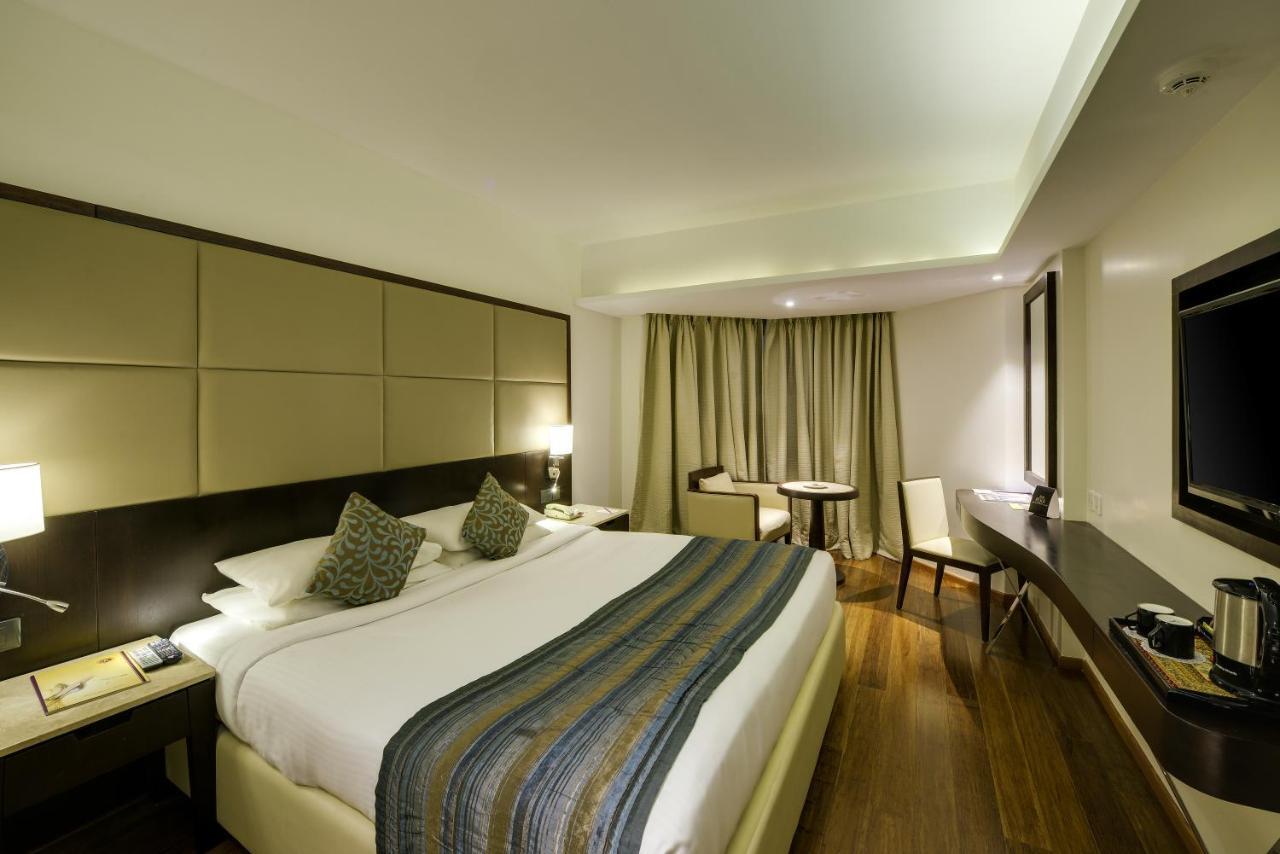 Ramee Guestline Hotel Juhu Bombay Esterno foto